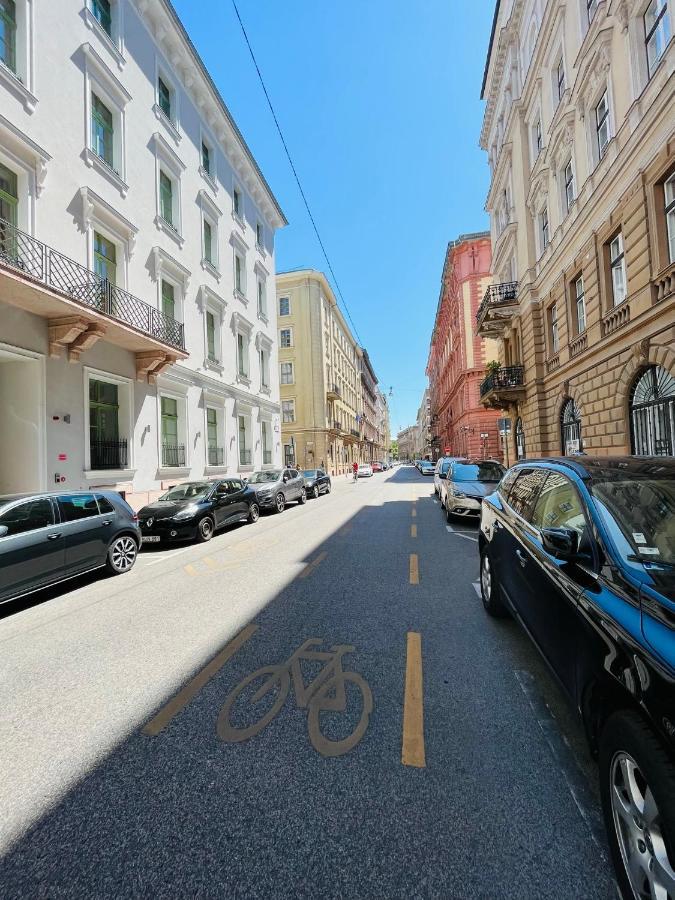 Academy Home - Elegant Place Next To The Parliament Budapesta Exterior foto