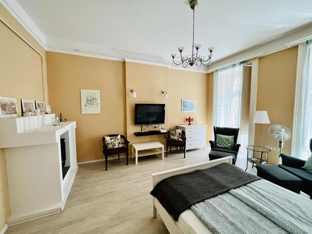 Academy Home - Elegant Place Next To The Parliament Budapesta Exterior foto