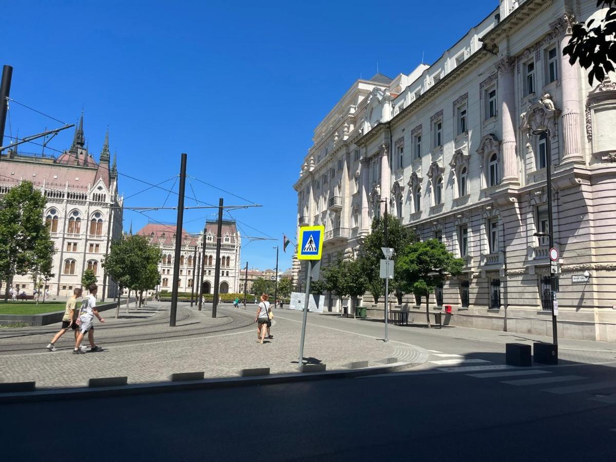 Academy Home - Elegant Place Next To The Parliament Budapesta Exterior foto